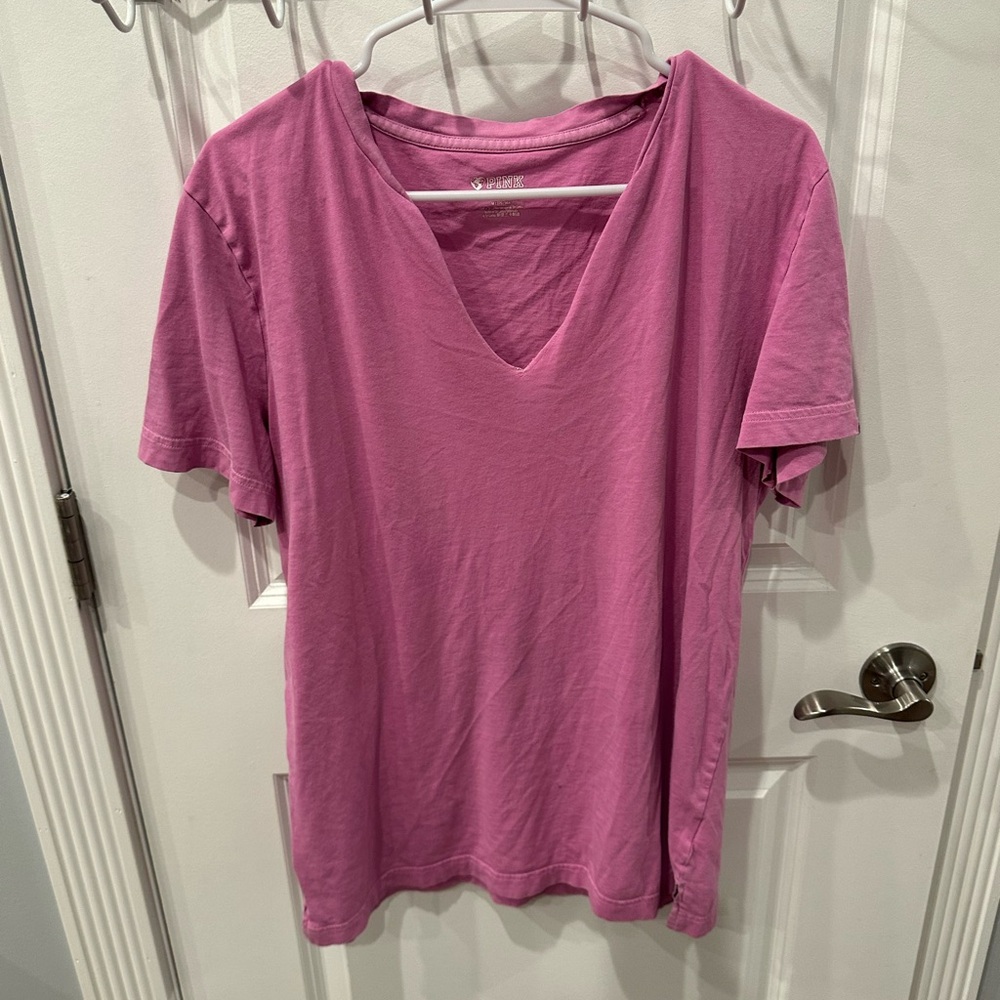 *GUC*Sz M*PINK* T-shirt